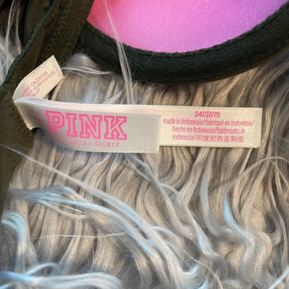 PINK Victoria secret wear‎ everywhere bra